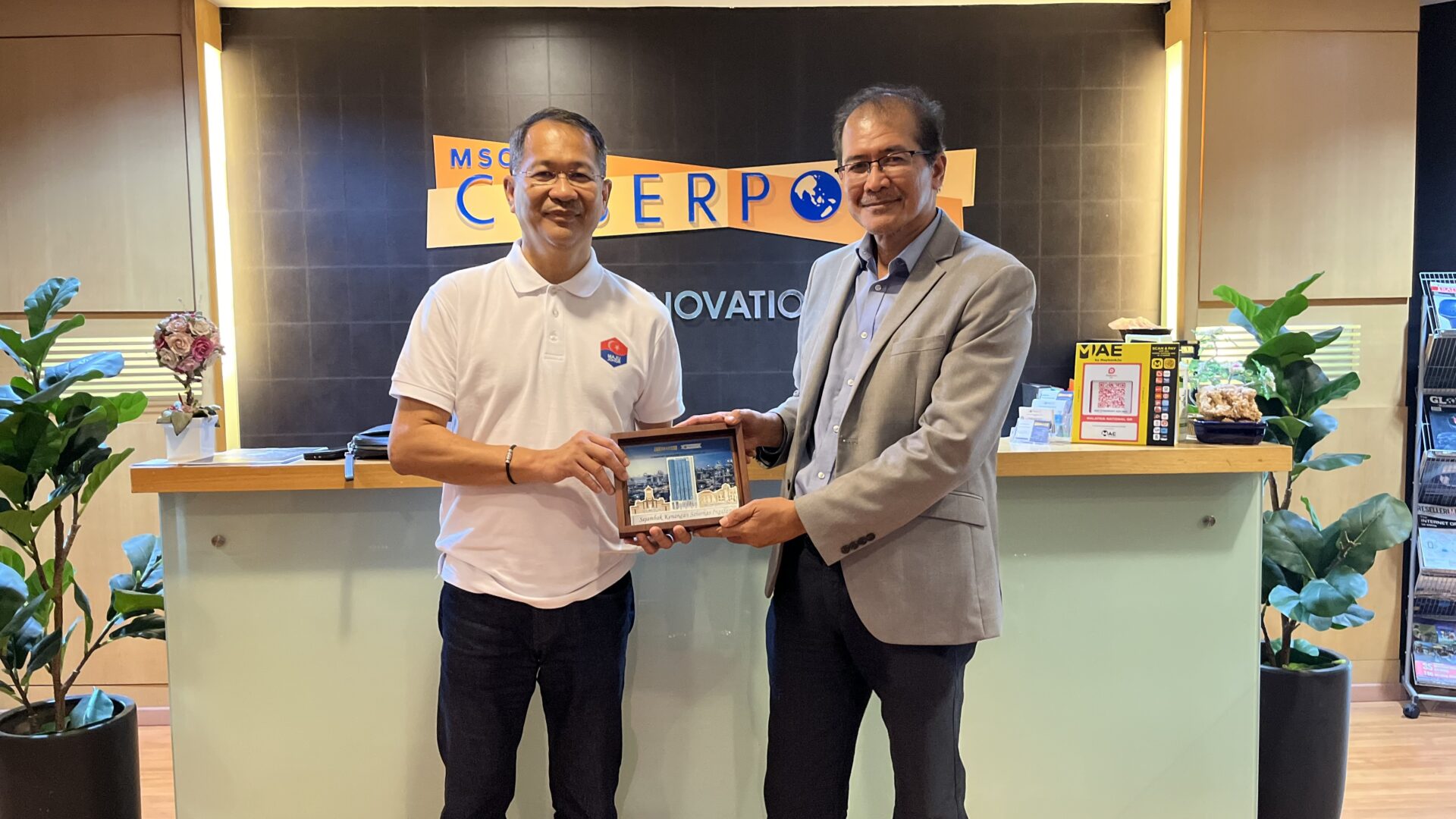 Halal Platform Dashboard: Courtesy Visit from PIJ & TransTrack ...